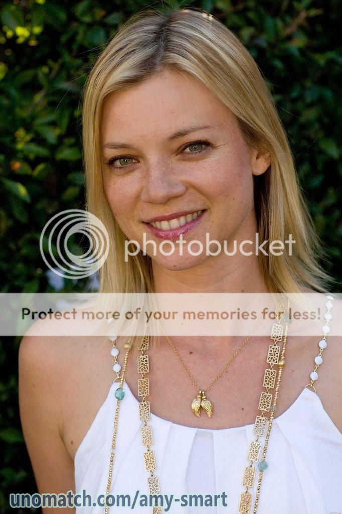 amy smart photo: Amy Smart - unomatch AmySmart-unomatch6_zps5d6cf54a.jpg